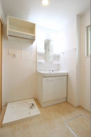 舞子坂ヒルズⅡの洗面所|※お部屋により仕様が異なる場合があります※