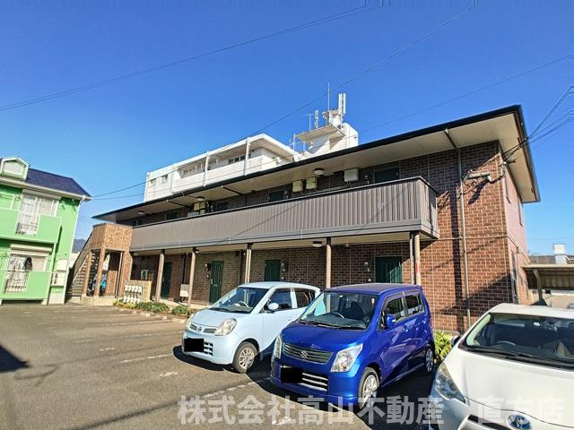 直方市新知町のアパートの外観