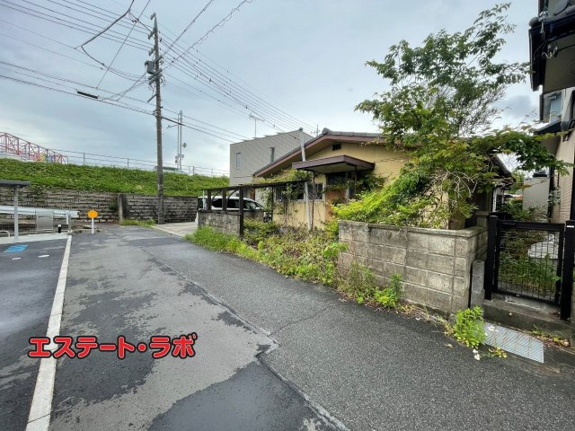 岡崎市舳越町の前面道路含む現地写真|現地案内会実施中♪
お気軽にお問い合わせください♪