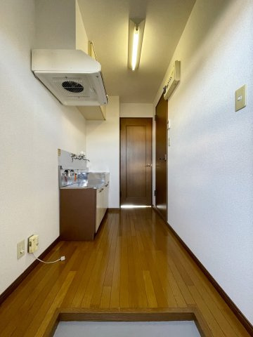 ノナ・チェレスタのその他