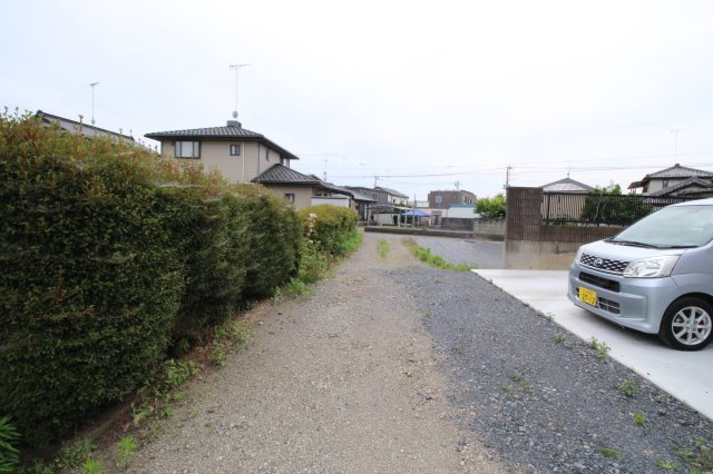 筑西市小川の周辺|北側共有通路部分を東側から撮影しました！