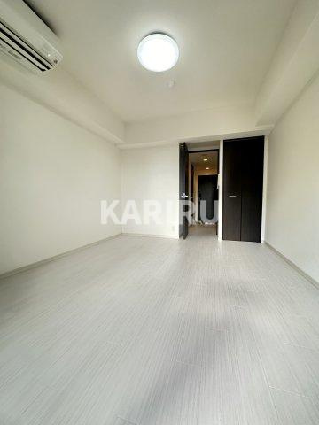 エスティメゾン京橋の居間・リビング