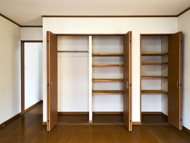 【収納】 | 小牧市大字二重堀/中古住宅 | 2階洋室収納