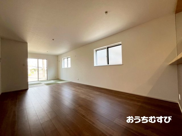 春日井市朝宮町第3(全1棟)1号棟の居間・リビング