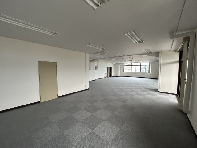 大沢建設　第7ビルの内装