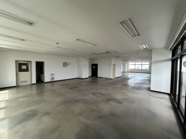 大沢建設　第7ビルの内装