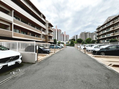 【駐輪場】 | ガーデンコート和泉中央３号棟 | 【トイレ新調】温水洗浄便座ですので、寒い日も温かい便座で安心して使用していただけますよ♪