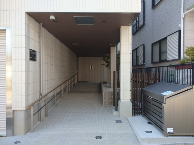 （シニア限定）Ｃａｓａうのき２０のエントランス|★エントランスにスロープあり★