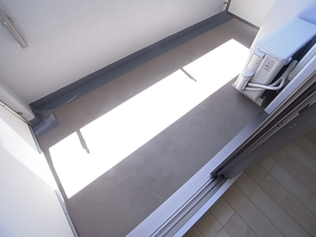 神戸市須磨区村雨町４丁目の賃貸マンションのバルコニー