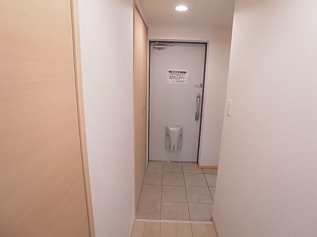 神戸市須磨区村雨町４丁目の賃貸マンションの玄関|シューズボックス付き玄関