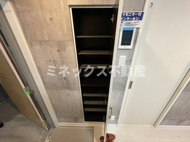 【庭】 | The Rock APT