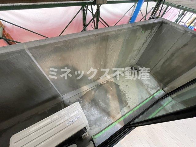 【玄関】 | The Rock APT