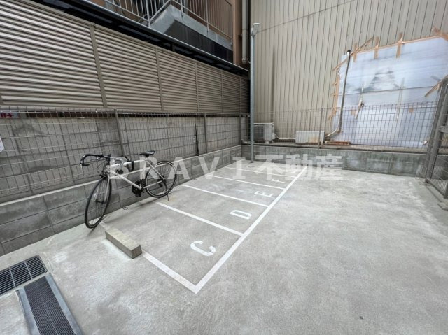 アドバンス大阪城アンジュ　BRAVI不動産のその他共用部分|【アドバンス大阪城アンジュ】バイク置場