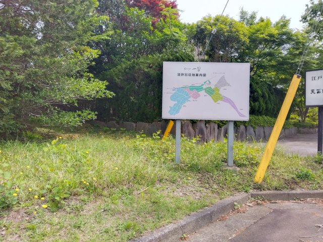 売土地　伊東市十足の周辺|イトーピア一碧別荘地内に位置しています。メイン通りには桜並木やケヤキ並木が広がります。