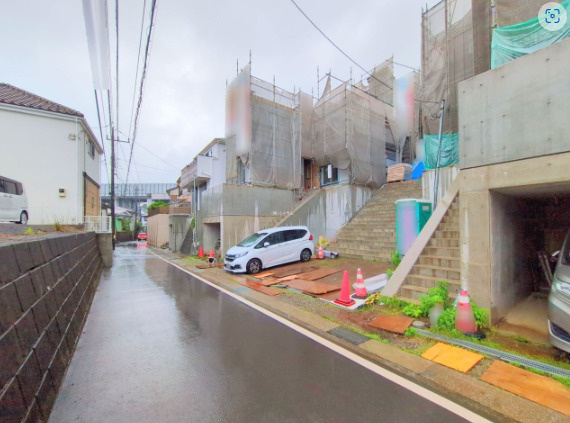 東永谷３丁目新築戸建の前面道路含む現地写真|建築中