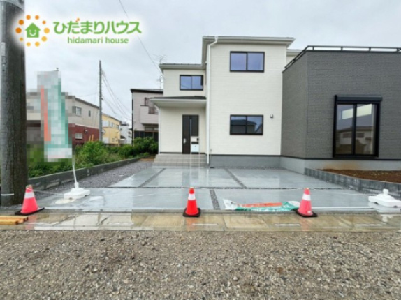 鴻巣市松原　1期　新築戸建　リーブルガーデン01の駐車場|駐車場並列3台可能。急な来客でも安心ですね。