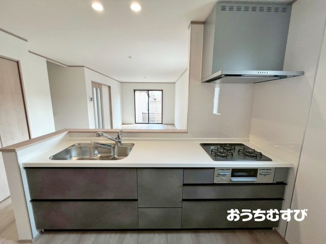 春日井市妙慶町2期(全3棟)のキッチン