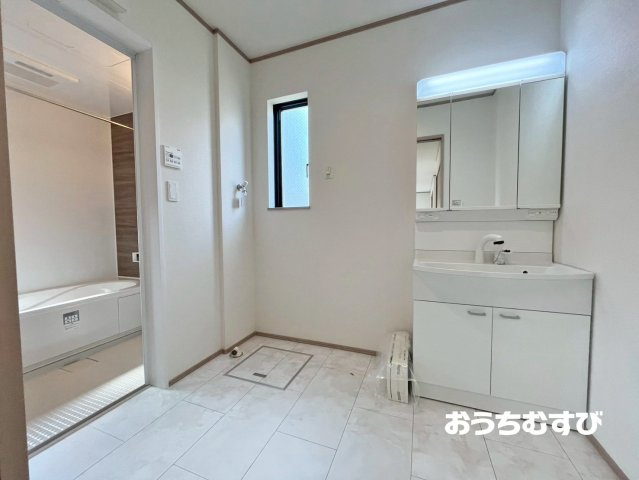 春日井市妙慶町2期(全3棟)の独立洗面台