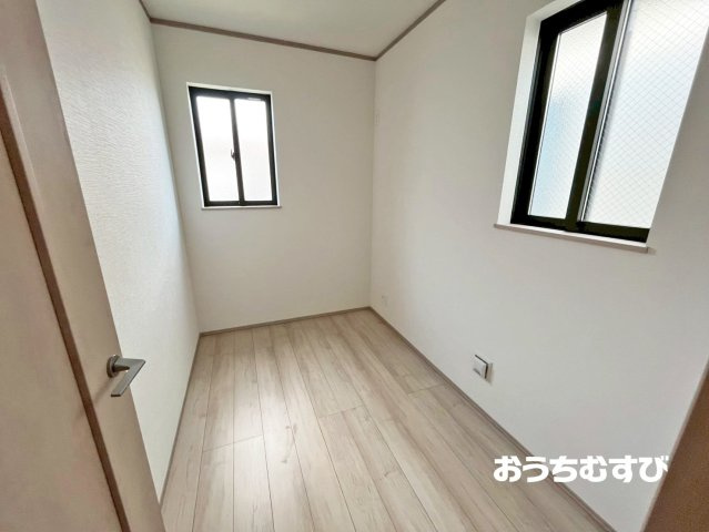 春日井市妙慶町2期(全3棟)の洋室