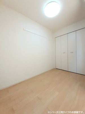 【内装】 | トイロアラヤ | 明るい室内です