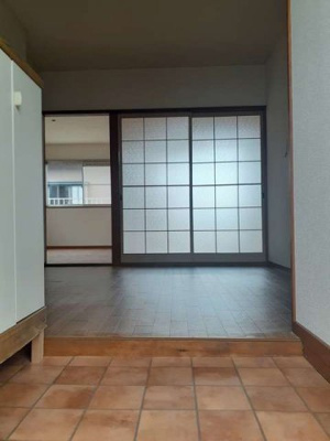 【玄関】 | エレガンス杉山Ｂ | ゆったりとした玄関です