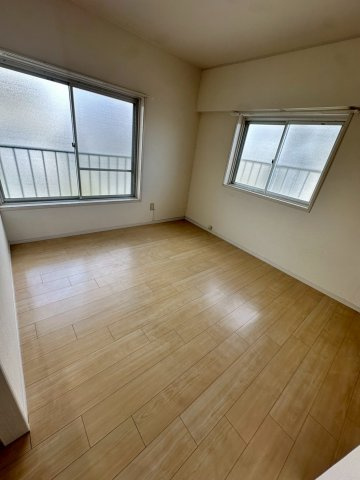 第三西宮マンションの居間・リビング