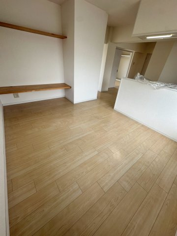 第三西宮マンションの居間・リビング