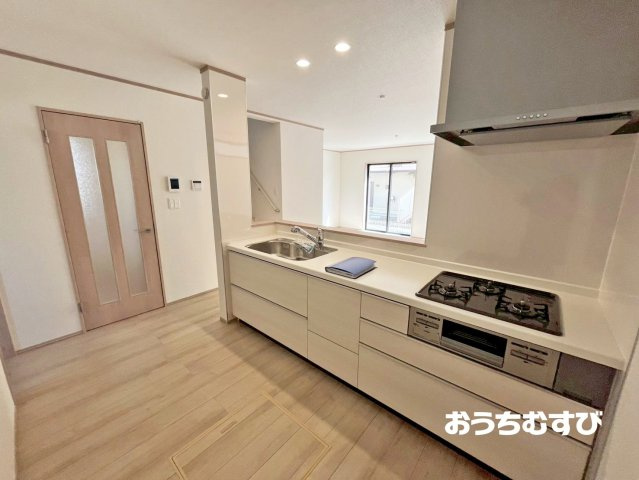 春日井市妙慶町2期(全3棟)のキッチン