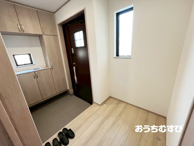 春日井市妙慶町2期(全3棟)の玄関