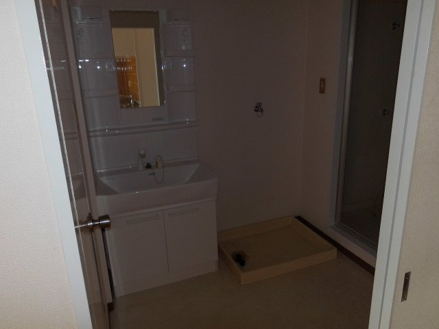 ビアンコディモーラの洗面所