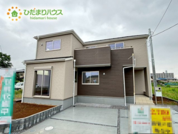 鴻巣市松原　1期　新築戸建　リーブルガーデン02の外観|クールな色使いのツートンカラーです♪