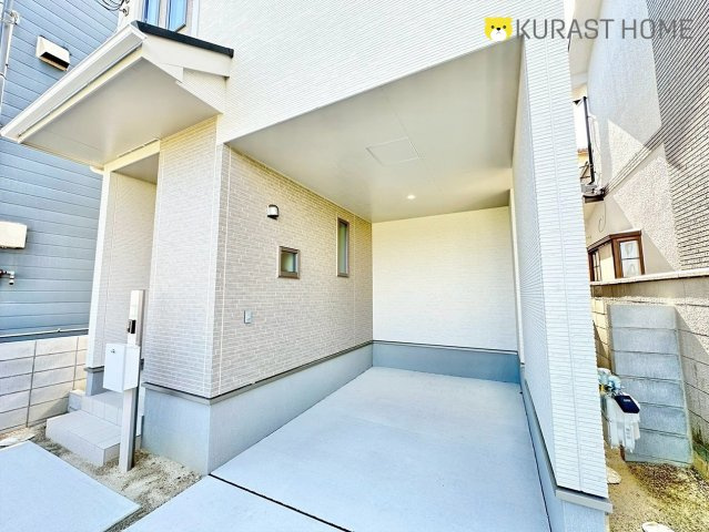 長岡京市今里薬師堂　新築戸建の駐車場