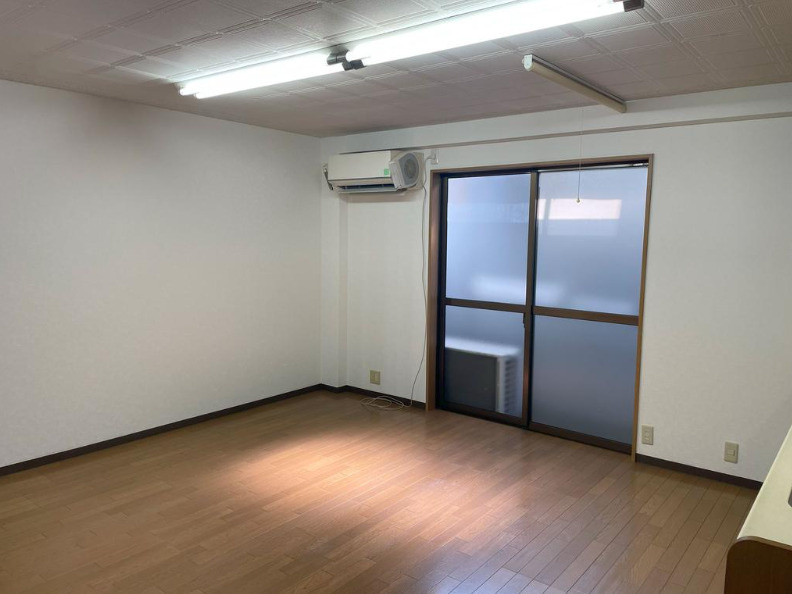 上京区主税町 中古戸建の洋室