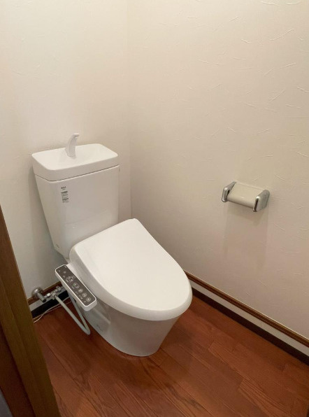 上京区主税町 中古戸建のトイレ