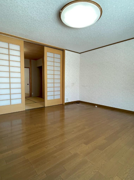 上京区主税町 中古戸建の洋室