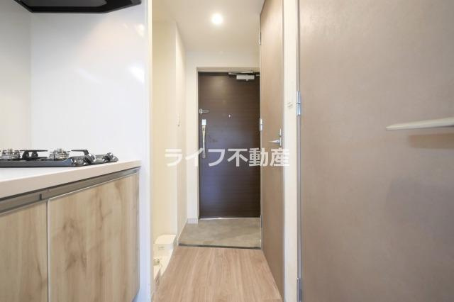 プレサンスOSAKA東成中本ハーヴィルの内装|明るい室内です