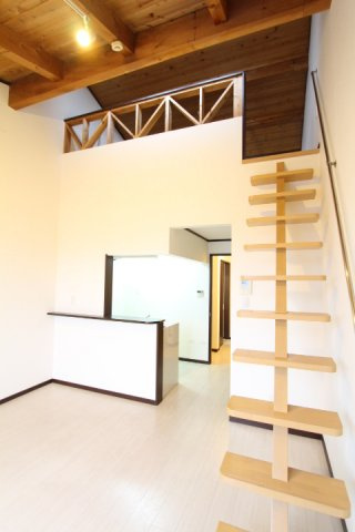 Ｌ’ｓ　ＣＯＵＲＴの内装