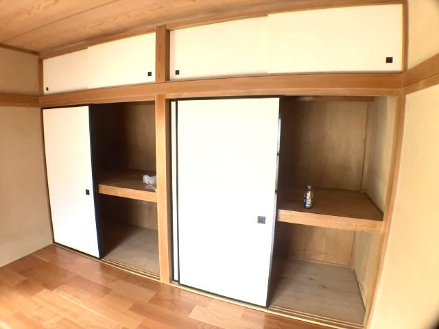西沢ハイツの収納