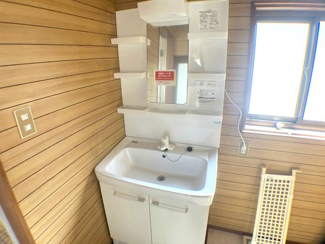 西沢ハイツの洗面所