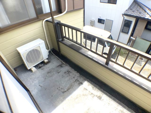 西沢ハイツのバルコニー