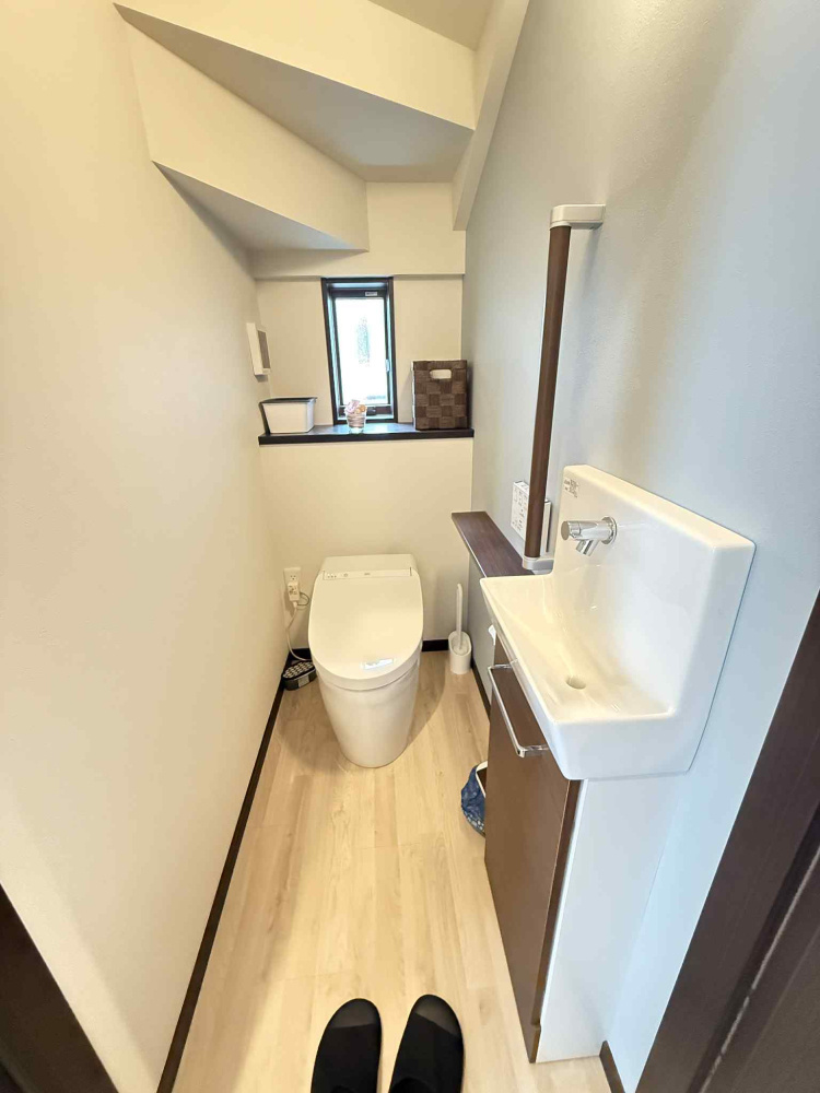 富士市森島の中古一戸建のトイレ