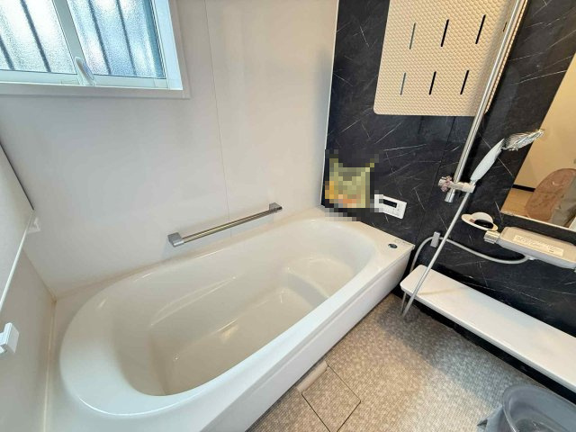 富士市森島の中古一戸建の浴室
