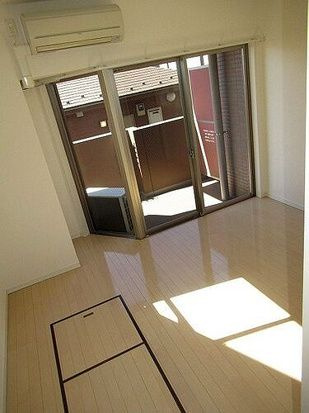 スタジオスクエア住吉のバルコニー