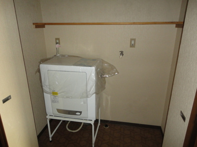 【設備】 | オープス曽爾 | 洗濯機置き場