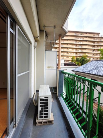 【バルコニー】
