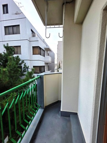 【バルコニー】