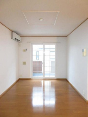 【居間・リビング】 | プリムロ－ズⅡ　Ａ | おしゃれな居間です