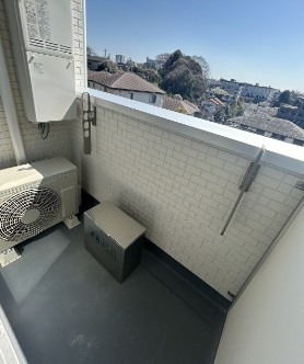 Ｖｏｉｅｒ　Ｓｏｌｉｌ　Ｋｉｔａｋｏｇａｎｅ　Ｗｅｓｔのバルコニー