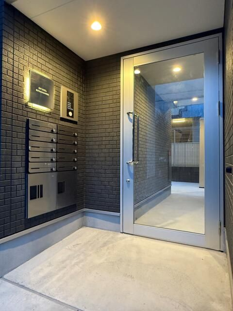 Ｖｏｉｅｒ　Ｓｏｌｉｌ　Ｋｉｔａｋｏｇａｎｅ　Ｗｅｓｔのエントランス