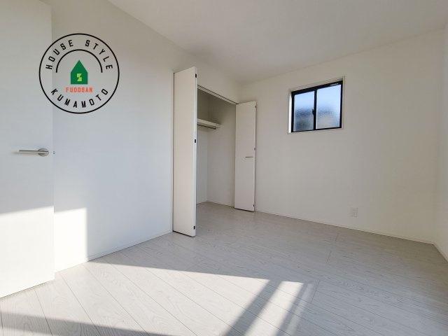 菊池郡菊陽町大字久保田第5-2棟（11号棟）　の子供部屋|穏やかな光が差し込む室内には、穏やかな時間が流れます。